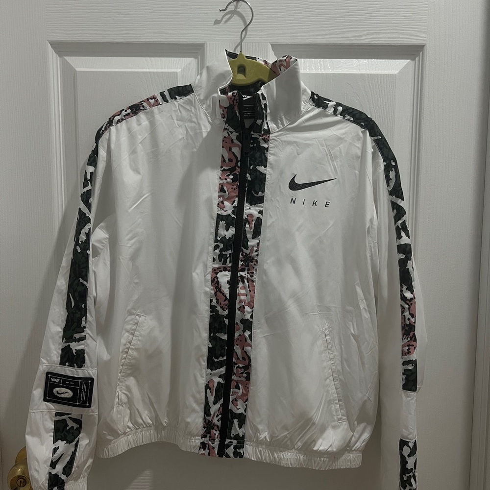 Nike White Windbreaker with Army Green and Pink Patterns